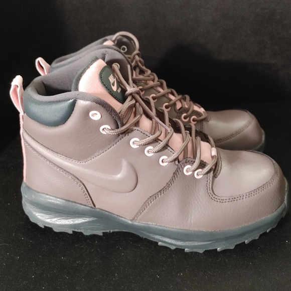 Nike boots womens 8.5 - Picture 4 of 8